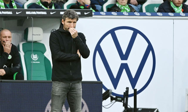 Wolfsburg của HLV Van Bommel chỉ hòa và thua ở 8 trận gần nhất