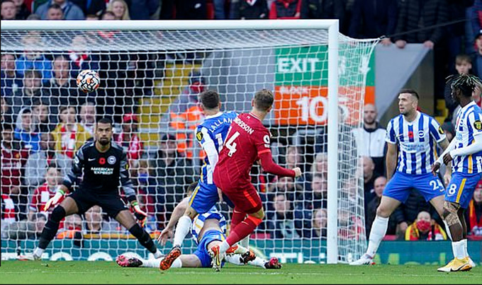 Henderson mở tỷ số trận Liverpool vs Brighton ở phút thứ 4