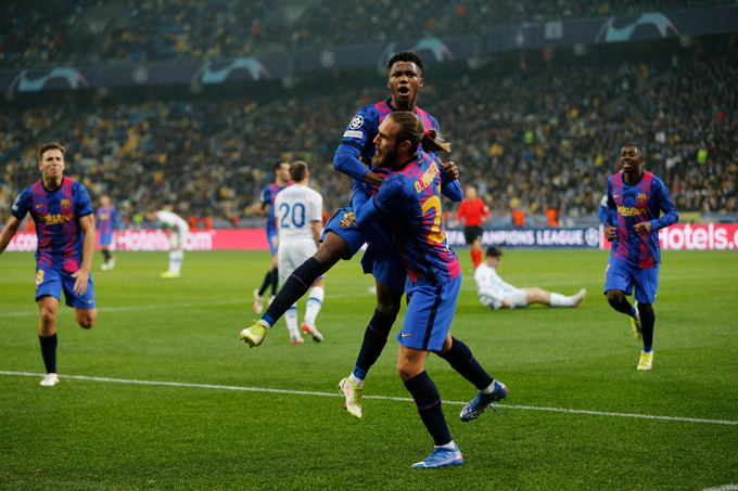 Fati ghi bàn duy nhất của trận Dinamo Kiev vs Barcelona ở phút 70
