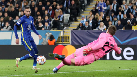 Pha bóng dẫn tới bàn thắng duy nhất do công của Hakim Ziyech giúp Chelsea vượt qua chủ nhà Malmo