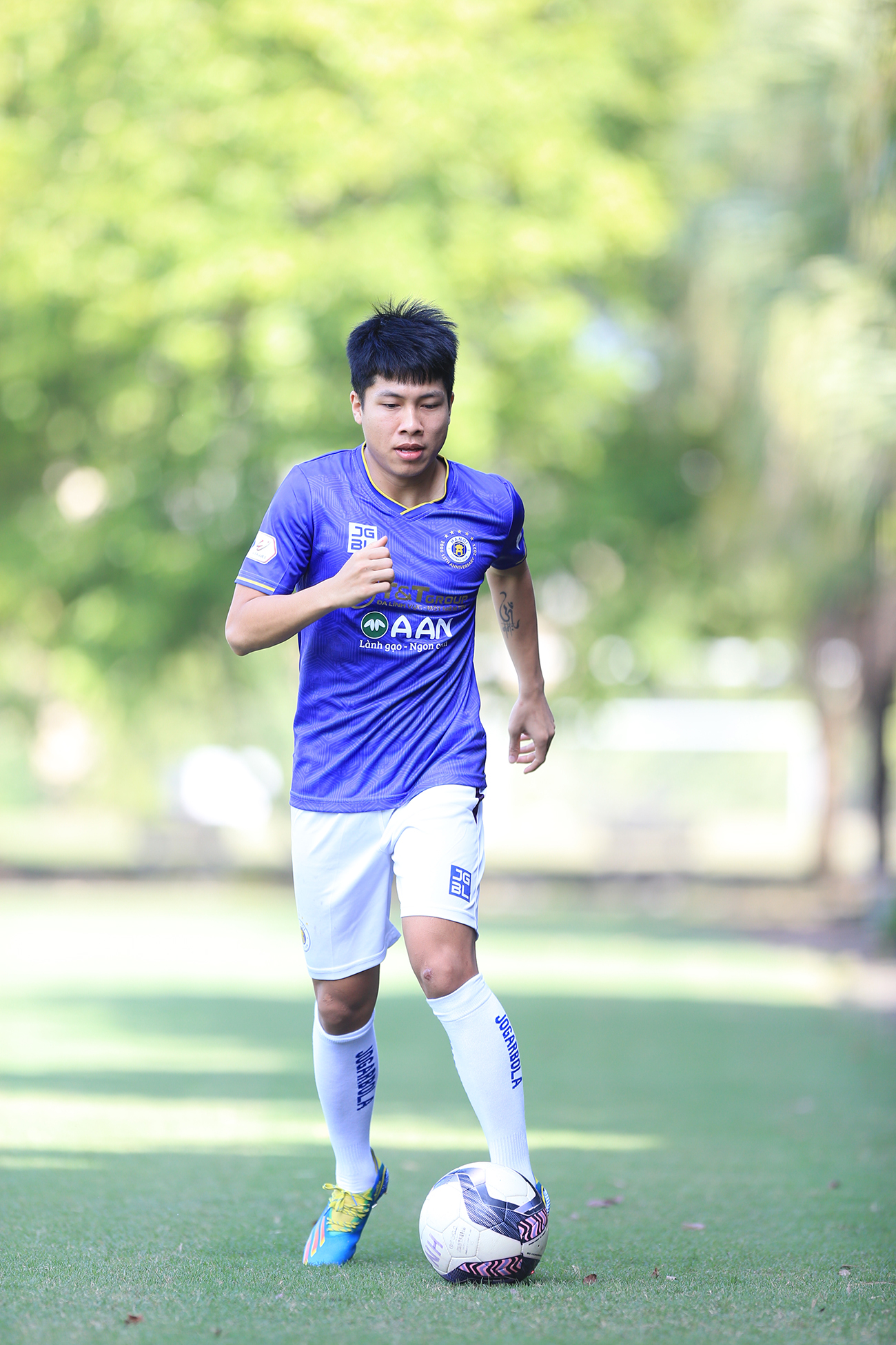 Nguyễn Văn Vĩ là tân binh mới nhất gia nhập Hà Nội FC - Ảnh: HNFC