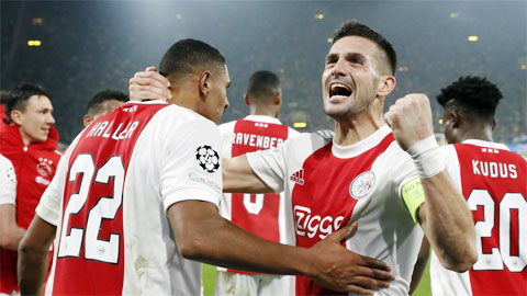 Ajax vượt qua vòng bảng Champions League: Những người Hà Lan bay