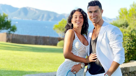 Ronaldo muốn định cư lâu dài tại Manchester