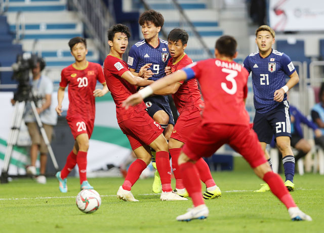 ĐT Việt Nam trong trận gặp Nhật Bản tại tứ kết Asian Cup 2019 - Ảnh: ĐỨC CƯỜNG