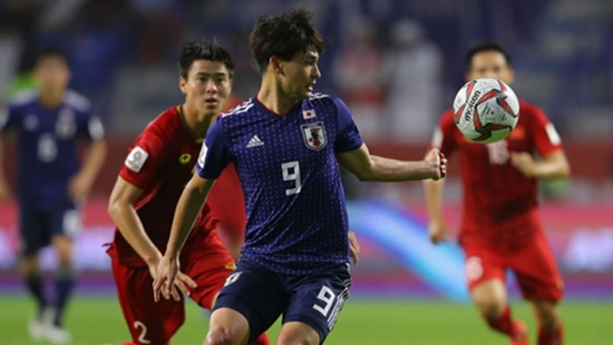 Minamino mờ nhạt từ Liverpool đến ĐT Nhật Bản 