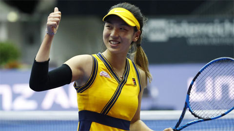 Emma Raducanu thua 'Sharapova Trung Quốc' ở Linz Open 2021