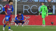 Xavi tập trung xử lý lỗ hổng hàng thủ Barca