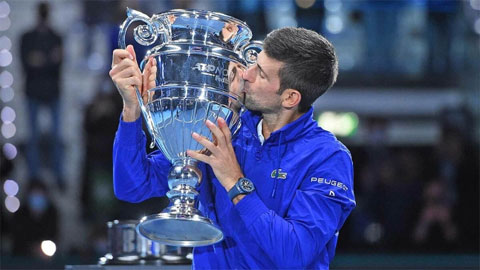 Djokovic vào chung kết cả bốn Grand Slam mùa này, lập kỷ lục 37 Masters 1000