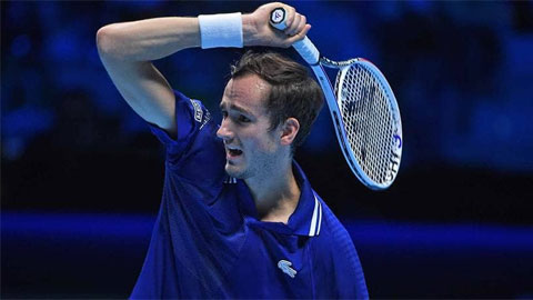 Daniil Medvedev vào bán kết ATP Finals 2021