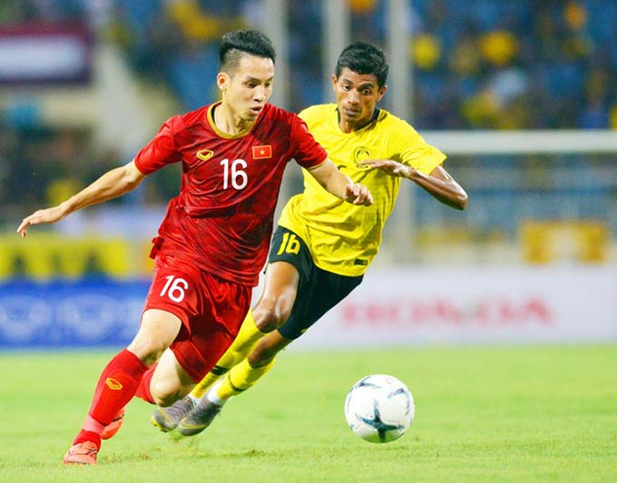 Hùng Dũng không có tên trong danh sách của ĐT Việt Nam chuẩn bị cho AFF Cup 2020 - Ảnh: Minh Tuấn 