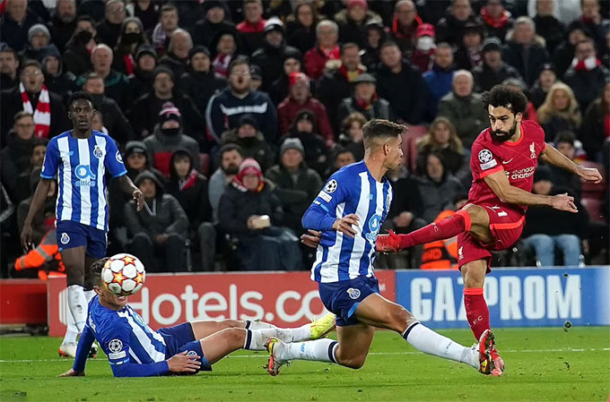 Salah ấn định thắng lợi 2-0 cho Liverpool