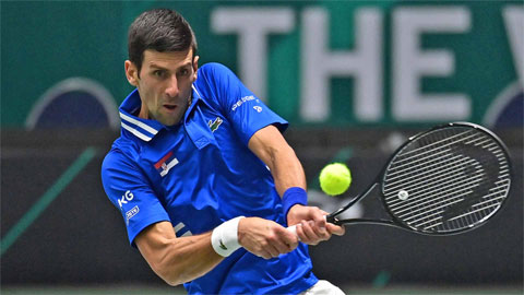 Djokovic ra quân thắng lợi ở Davis Cup 2021