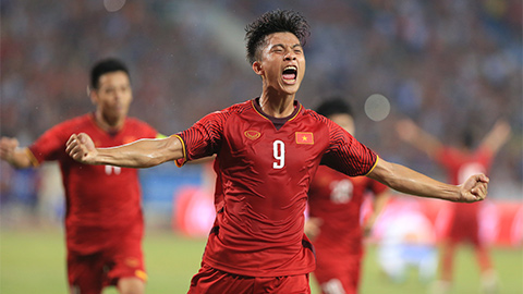 Văn Đức ghi bàn trong trận đấu nội bộ của ĐT Việt Nam