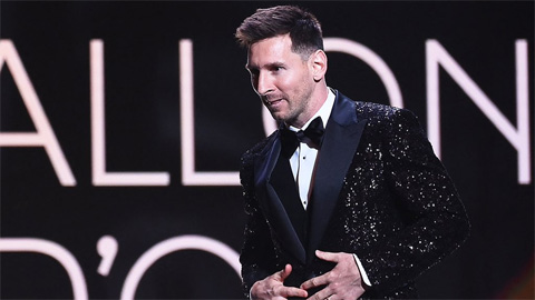 Messi: 'Lewandowski xứng đáng với Quả Bóng Vàng'