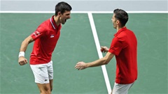 Djokovic đưa Serbia vào bán kết Davis Cup 2021