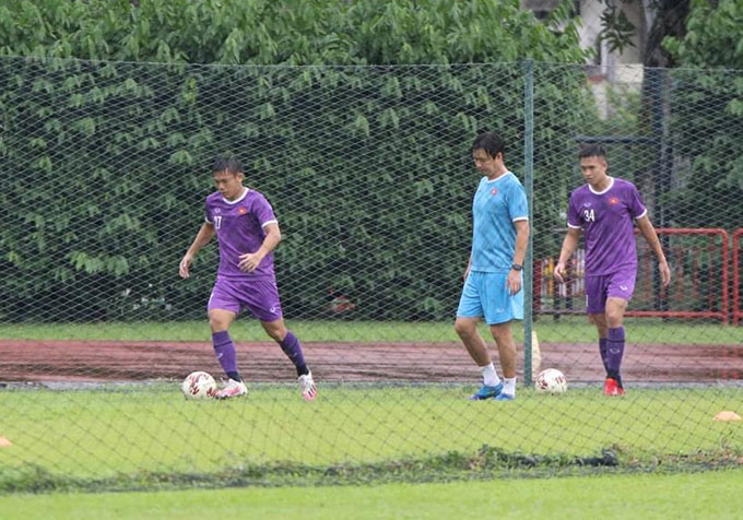 Các cầu thủ U23 như Văn Xuân, Việt Anh, Văn Đạt hăm hở rèn luyện với hy vọng có thể đá AFF Cup 2020 cùng các đàn anh 