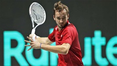 Daniil Medvedev giúp Nga vào bán kết Davis Cup 2021