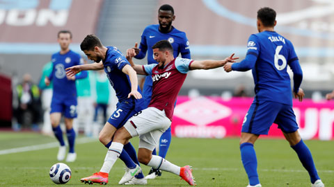 Trước một West Ham đang sa sút, Jorginho (số 5) và đồng đội đủ sức giành điểm tối đa ra về