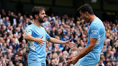 Man City vắt kiệt sức lực của Rodri và Bernardo Silva 