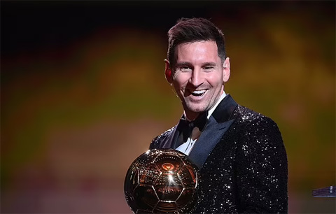 Lewandowski cho rằng Messi chỉ buông lời sáo rỗng