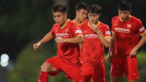 Tiền vệ Hoàng Anh có mặt tại ĐT Việt Nam tại Singapore