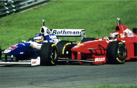 Khoảnh khắc Michael Schumacher cố tình đâm vào chiếc xe của  Jacques Villeneuve