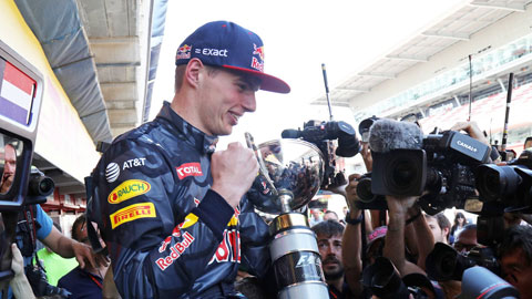 Max Verstappen lần đầu tiên vô địch F1: Chặng hạ màn hấp dẫn như phim Hollywood