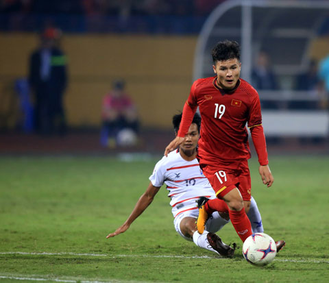 Quang Hải có màn trình diễn đẳng cấp trong trận đối đầu với Campuchia	Ảnh: MINH TUẤN