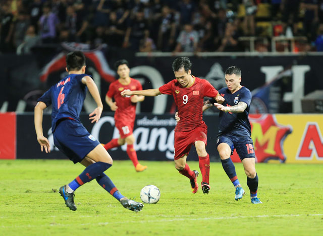 Văn Toàn (giữa) được kỳ vọng sẽ tỏa sáng ở trận đấu với Thái Lan sắp tới