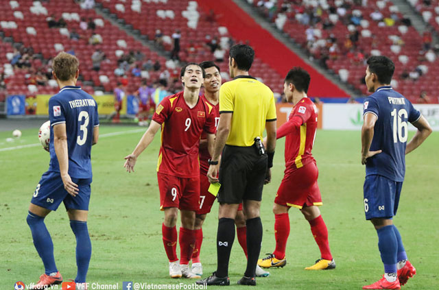 Trọng tài Saoud Al-Abda bỏ qua ít nhất một quả phạt đền dành cho ĐT Việt Nam