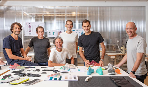 Roger Federer đang họp bàn cùng các nhà sáng lập của ON 