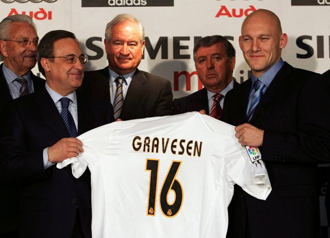 Phong cách thi đấu bặm trợn của Gravesen không hợp với Real một chút nào