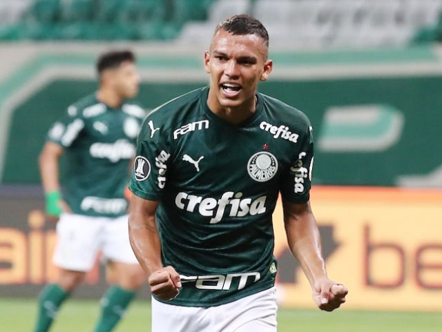 Veron đang được kỳ vọng là một ngôi sao mới của  bóng đá Brazil