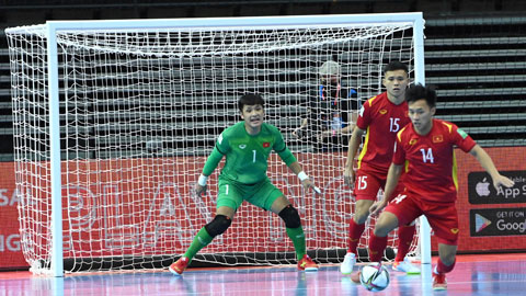 Văn Ý (trái) đã cùng ĐT futsal Việt Nam thi đấu rất thành công tại FIFA futsal World Cup 2021