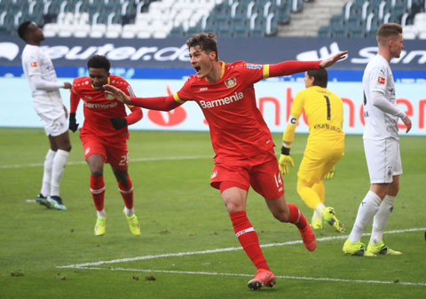 Schick chỉ cần trung bình 2,8 pha dứt điểm để có 1 bàn thắng tại Bundesliga mùa này
