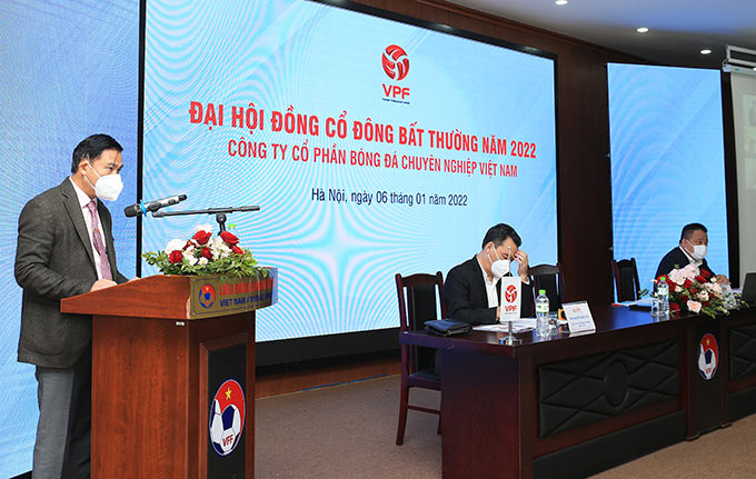 Ông Trần Anh Tú, Chủ tịch HĐQT VPF phát biểu khai mạc Đại hội đồng cổ đông bất thường