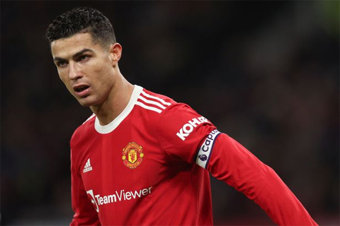 Ronaldo bị chỉ trích dữ dội bởi cựu danh thủ người Anh