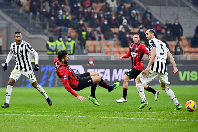 Juventus vẫn cách xa Top 4 còn Milan (trước) cũng không thể vượt lên chiếm ngôi nhì sau trận hòa cuối tuần qua