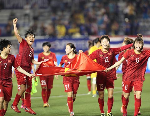 Bích Thuỳ cùng các đồng đội vừa tạo nên lịch sử cho bóng đá Việt Nam với tấm vé dự World Cup