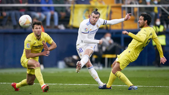 Bale (giữa) tung hoành trước hàng thủ Villarreal dù anh vừa trở lại sau 6 tháng dưỡng thương