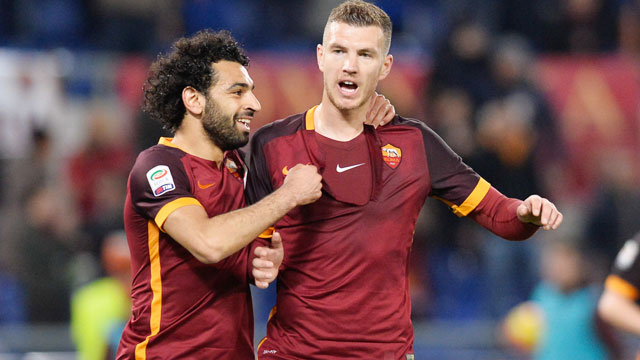 Dzeko và Salah (trái) cùng nhau bùng nổ ở mùa giải 2016/17 để giúp Roma giành ngôi á quân Serie A