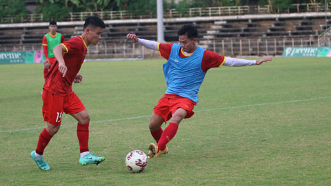 U23 Việt Nam nỗ lực tập luyện chuẩn bị cho trận ra quân tại giải vô địch U23 Đông Nam Á gặp U23 Singapore	Ảnh: PHAN HỒNG