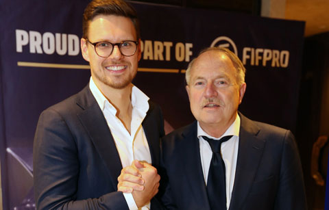Theo Tổng thư ký FIFPro, Baer-Hoffmann (trái), thì các cầu thủ vẫn muốn World Cup diễn ra 4 năm/lần