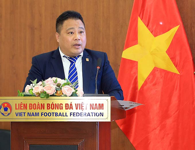 Ông Nguyễn Minh Ngọc - Phó Chủ tịch HĐQT, TGĐ Công ty VPF cho biết: “Trang bị bảo hiểm cho toàn bộ cầu thủ, trọng tài tại hệ thống các Giải BĐCN QG là một trong những nhiệm vụ trọng tâm đối với Công ty VPF