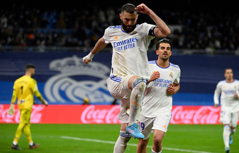 Benzema ghi 1 bàn và kiến tạo 2 bàn còn lại trong chiến thắng 3-0 của Real Madrid trước Alaves