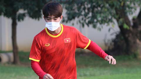U23 Việt Nam kiên trì đấu U23 Thái Lan dù chỉ còn 15 cầu thủ