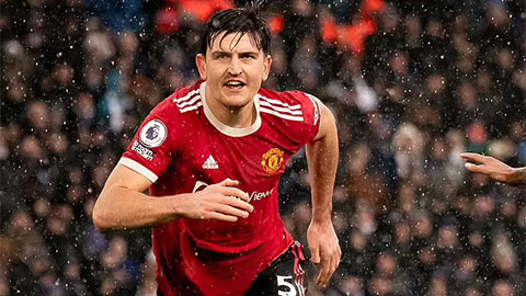 Fernandes phản bác nhận định anh 'đá đểu' Maguire