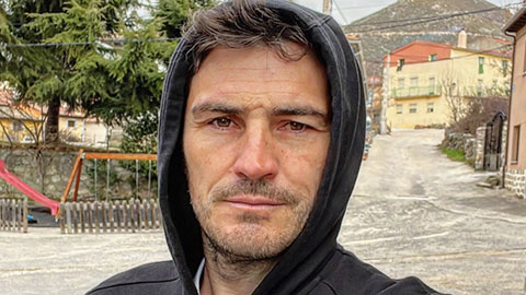 Casillas gây sốc với bộ dạng tiều tụy