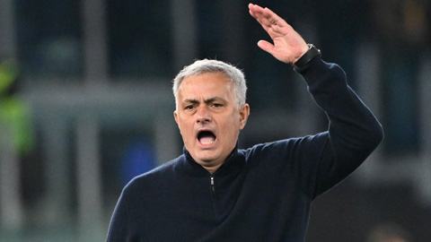Mourinho bị cấm chỉ đạo 2 trận vì tố trọng tài là gián điệp của Juventus