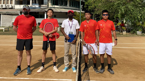 Quần vợt trẻ Việt Nam giành ngôi nhất bảng